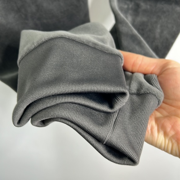 Juicy Couture velour pocketed sequin bling joggers - Picture 11 of 12